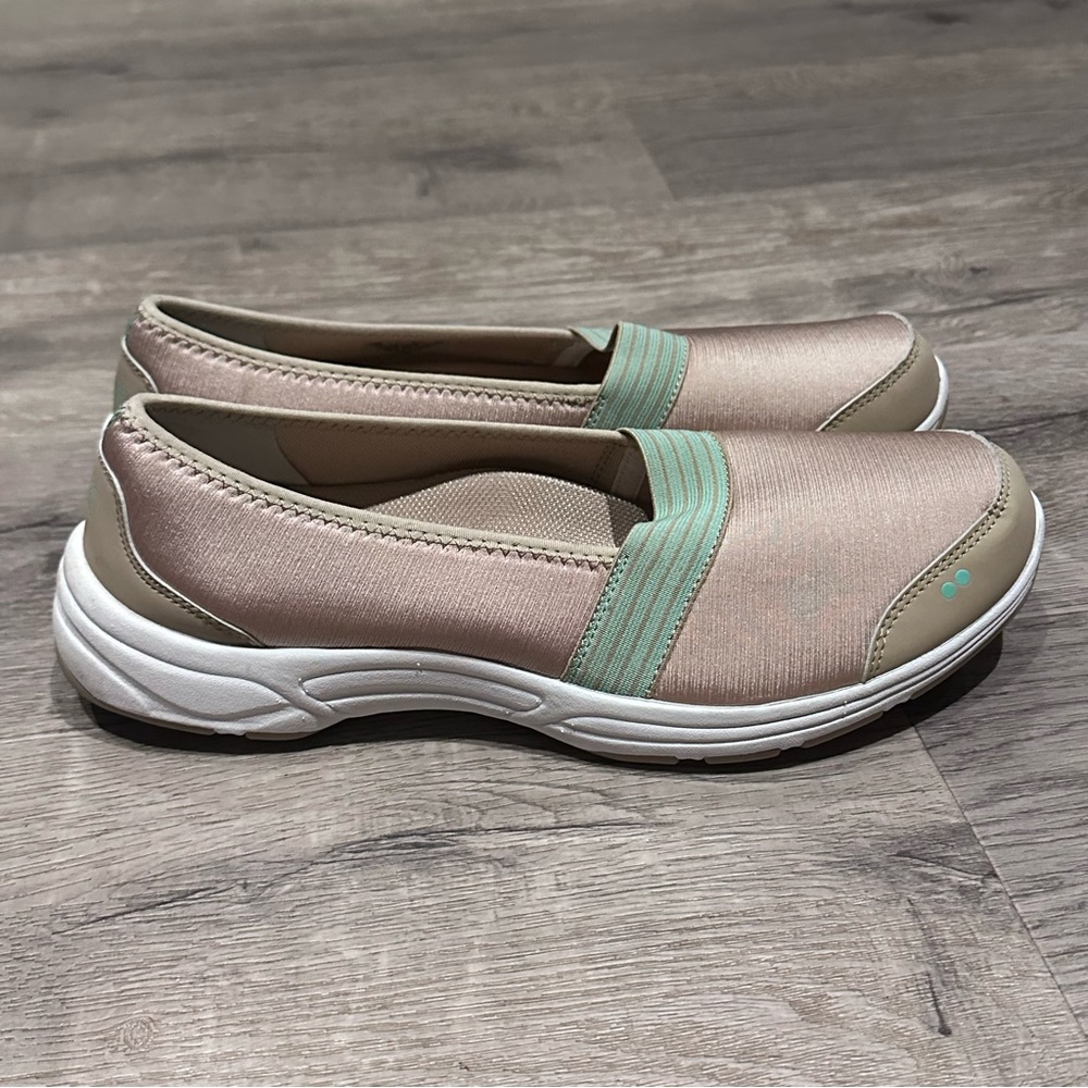 Ryka Luxe tan green slip on sneakers shoe size 11